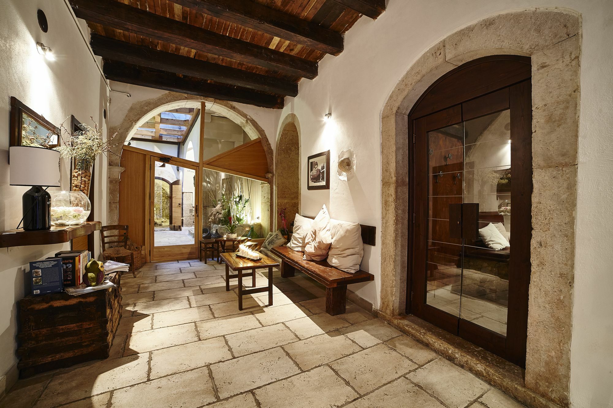 La Vacca Apartment Эболи Экстерьер фото